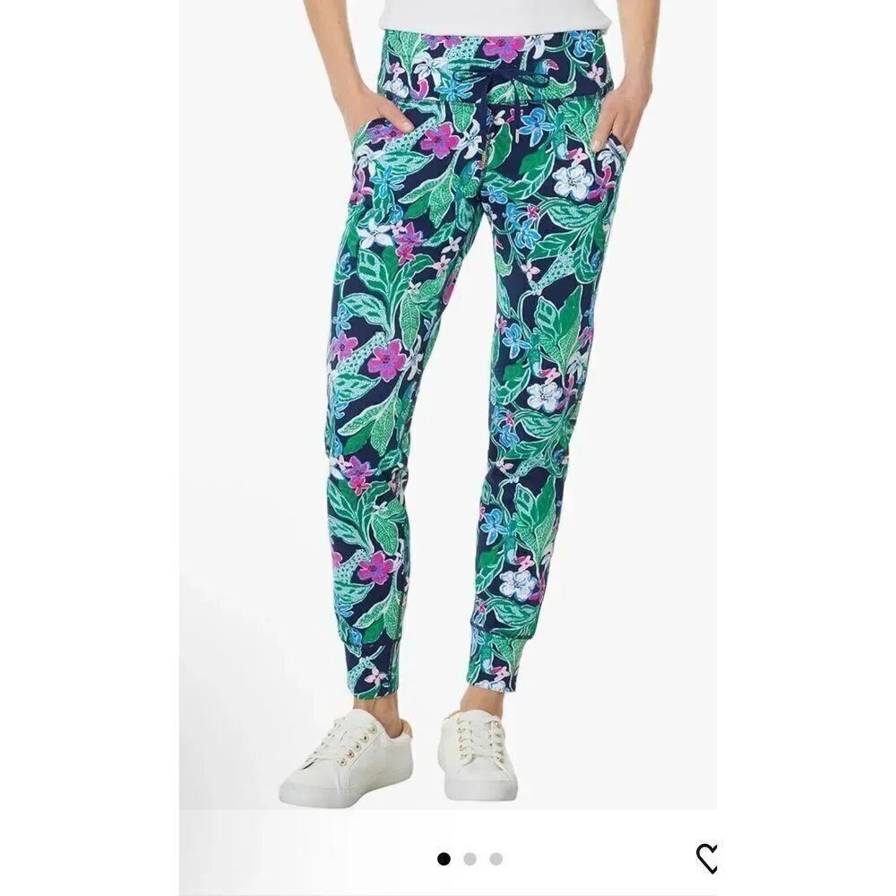 Lilly Pulitzer Island mid rise joggers XS